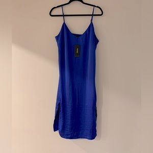 Blue silk dress. NWT. size medium